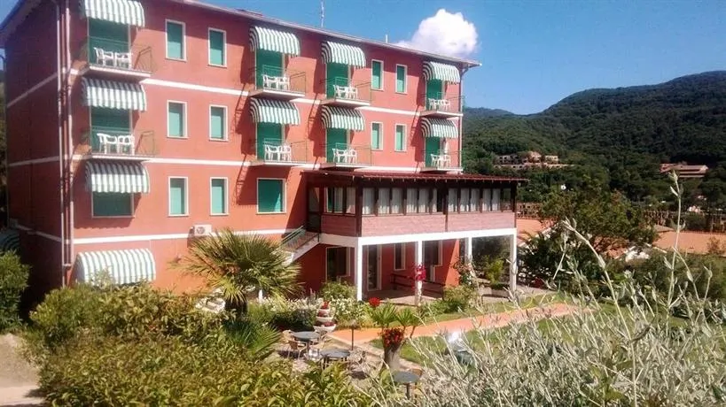 Hotel La Feluca - Image 1