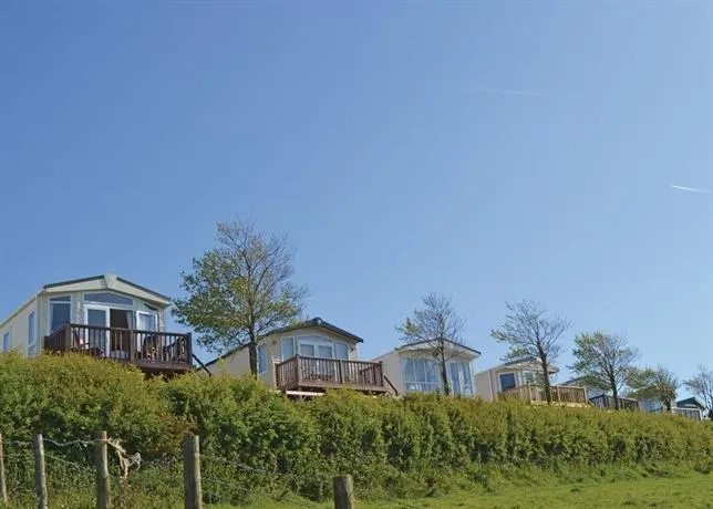 Meadow House Holiday Park - Image 1