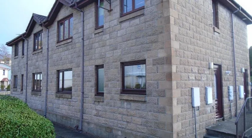 Clydebank Apartment - Image 1