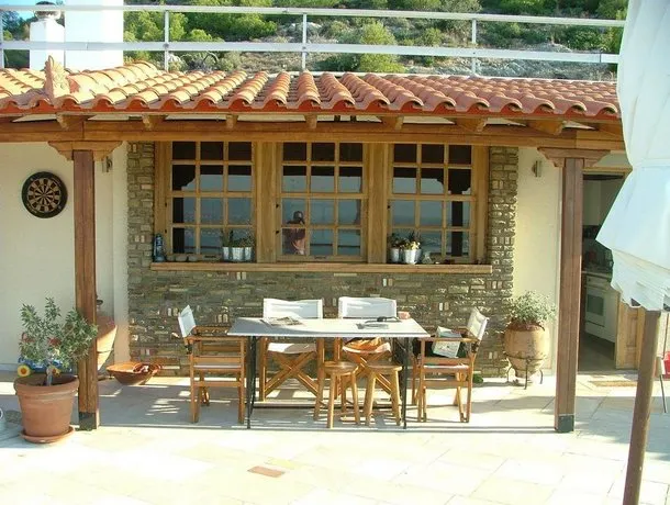 Luxury Rooftop Home - Image 1