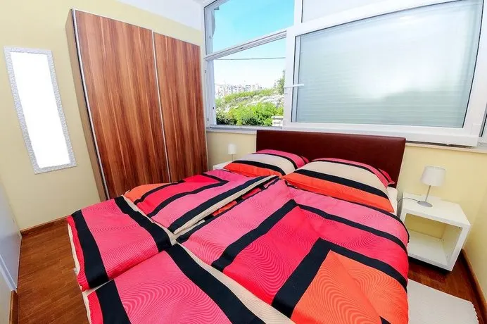 Apartments Villa Pjer - Image 1