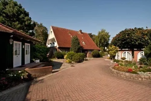Haus Sonnenblick, Windrose und Marianne - Image 1