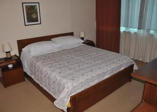 Tomori Hotel - Image 1