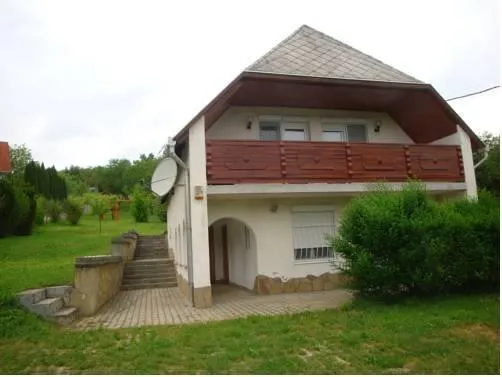Holiv Vendégház - Image 1