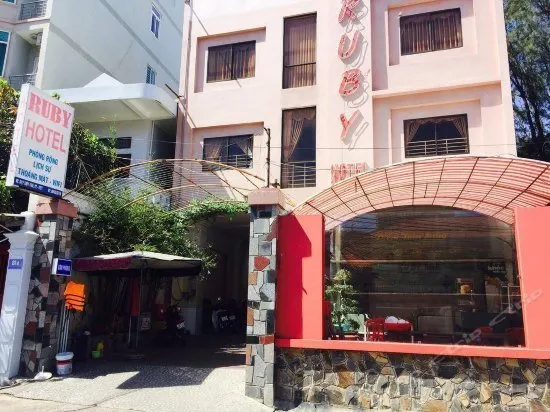 Ruby Hotel - Image 1
