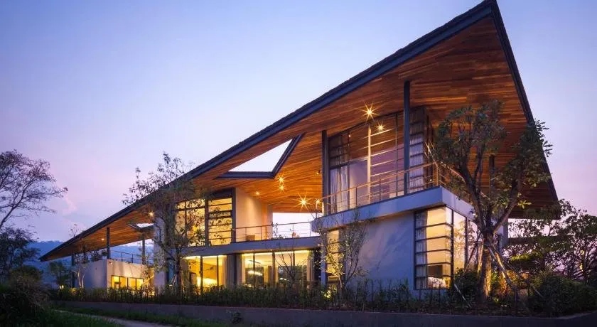 Gliding Villa - Image 1