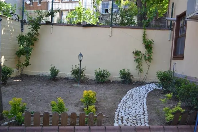 Bursa Guest House - Image 1