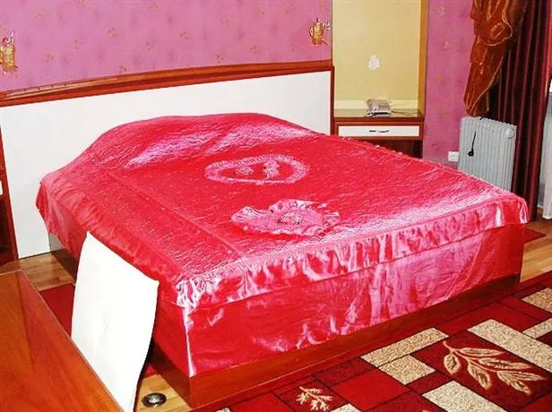Hotel Nart - Image 1