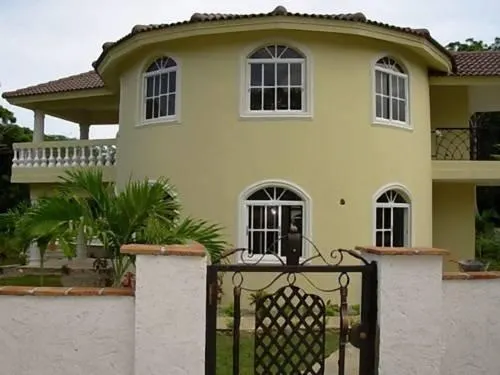 Villa Enrique - Image 1