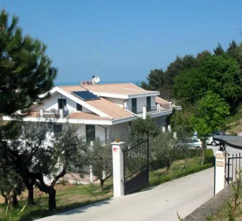 Bed and Breakfast Il Menestrello - Image 1