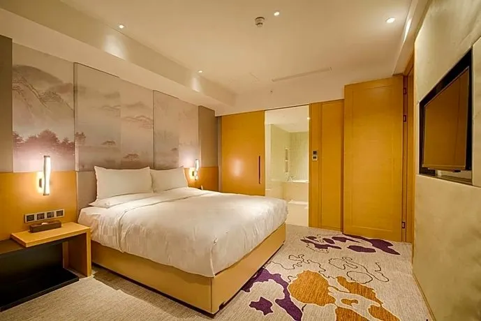 Ramada Encore Lingbao - Image 1