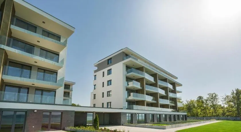 Lela Garden Residence - Image 1