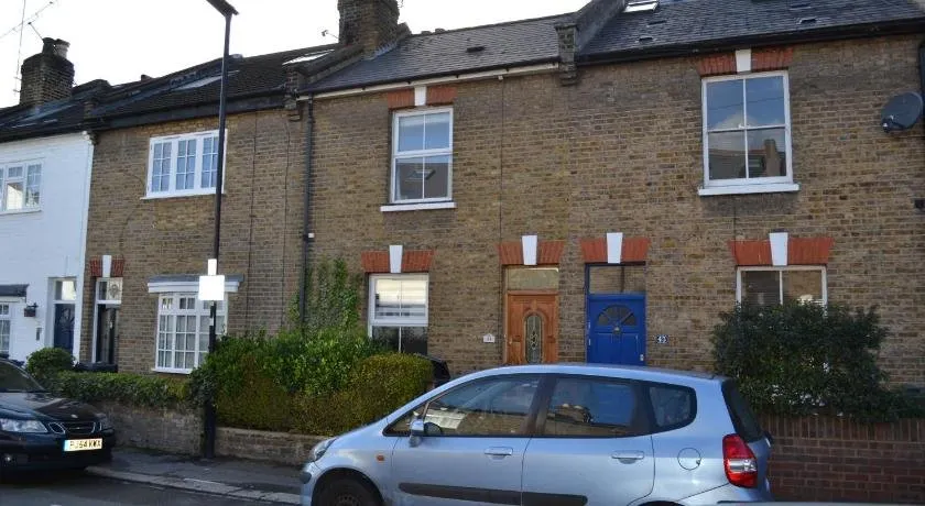 Enfield Road - Image 1