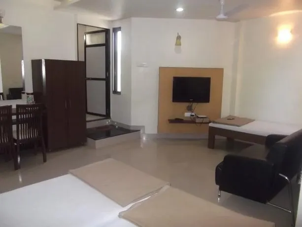 Hotel Rajshree Nashik - Image 1