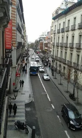 JGM Rooms Huertas - Image 1