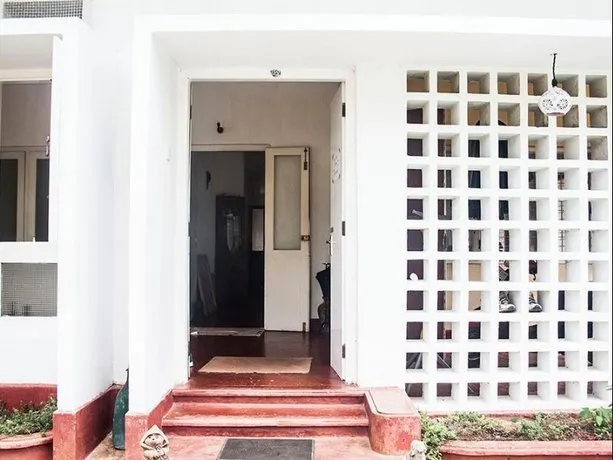 Camp Kush by Hostel Unawatuna - Image 1