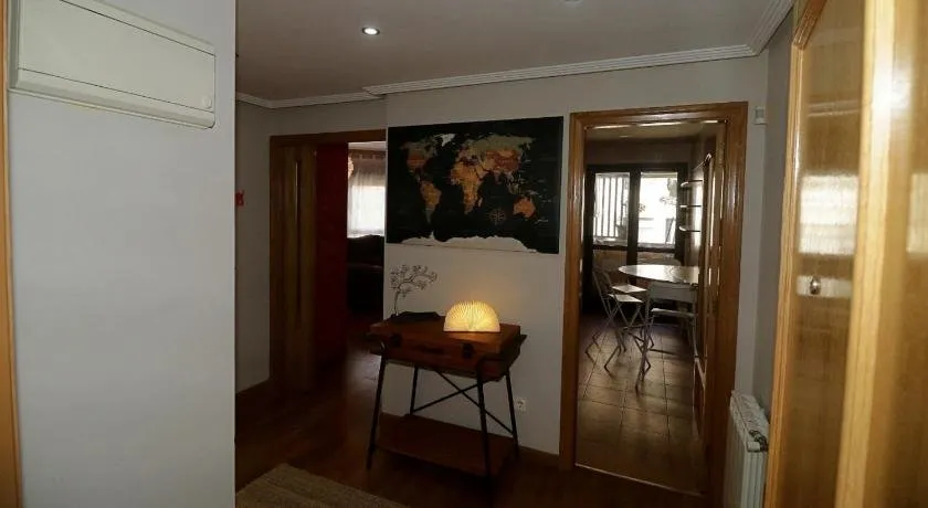Apartamento , wifi y garaje cerca del centro - Image 1