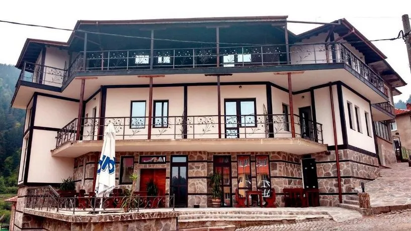 Guest House Valchanovata Kashta - Image 1