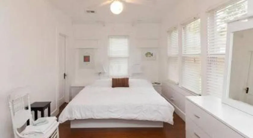Cajun Hostel II - Image 1