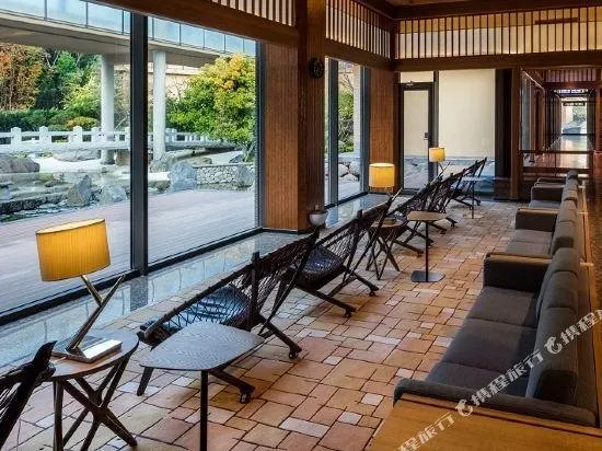 Dalian Jinshitan Tangjingze Japanese Hot Spring Hotel - Image 1