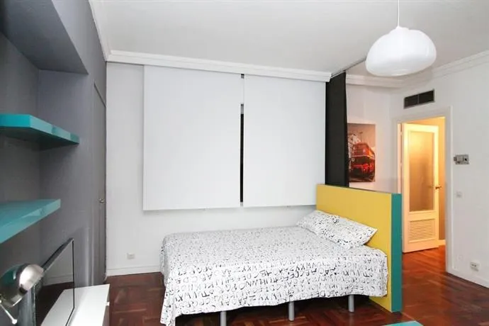 Apartamentos Rialto - Image 1