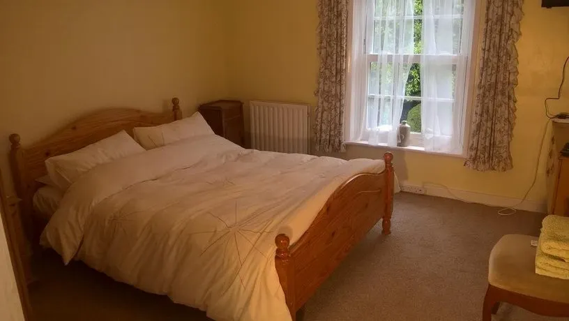 The Old Farm Cottage - Image 1