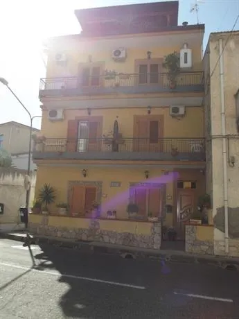 Bed & Breakfast La Casetta - Image 1