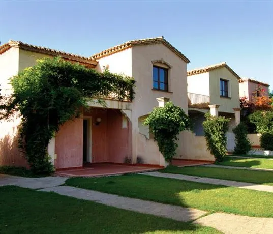 Belvilla by OYO Spacious Holiday Home With Patio - Image 1