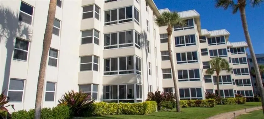Sarasota Surf and Racquet Club - Image 1