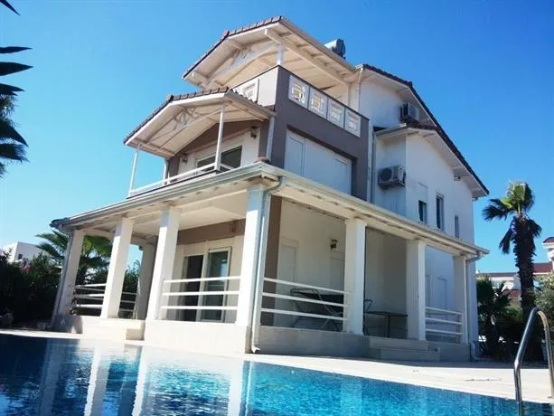 White Villa - Image 1