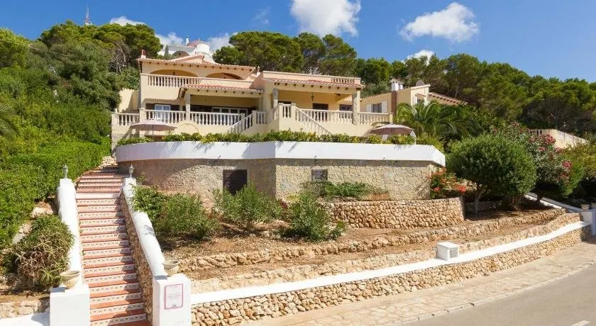 Apartamentos Gran Vista Son Bou A & B - Image 1