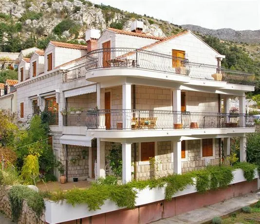 Villa Ana - Image 1