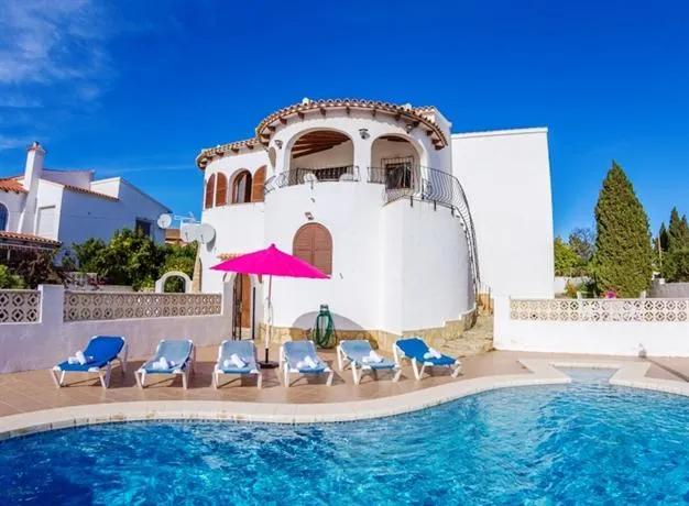 Abahana Villas Ricarlos - Image 1