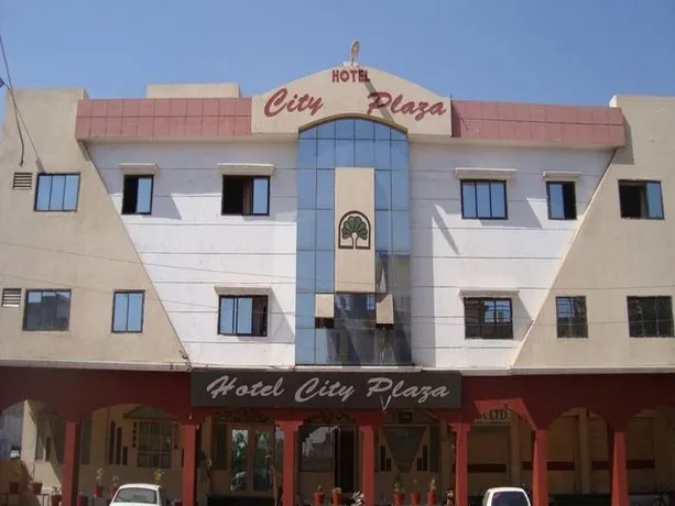 Hotel City Plaza - Image 1
