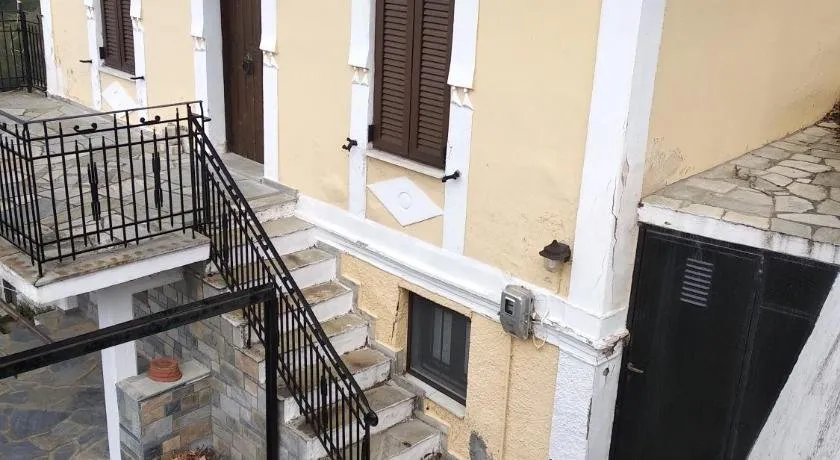 Liana's dollhouse in Agios Georgios Nilias, Pelion - Image 1