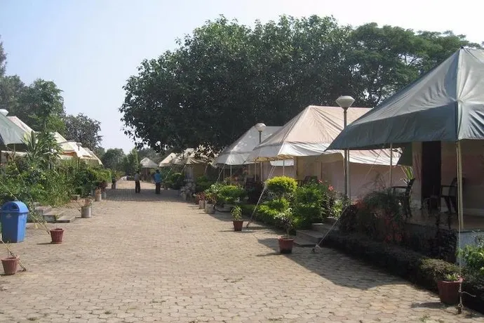 MPT Holiday Homes, Amarkantak (5Min walk to Narmada Udgam Temple) - Image 1