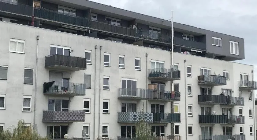 KMHeim, Cozy 103m2 apartment, with 3 bedroom and covered free parking place, close to city center - Image 1