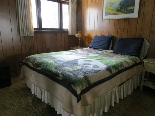 Bowering Lodge - Image 1