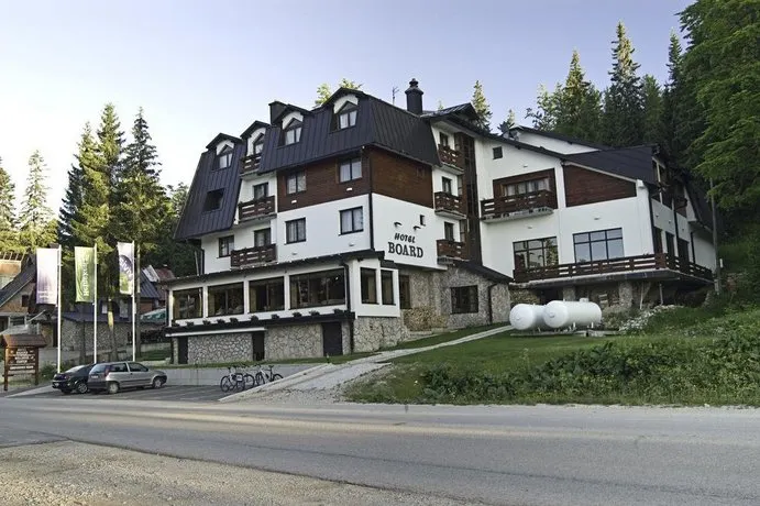 Hotel Board - Image 1