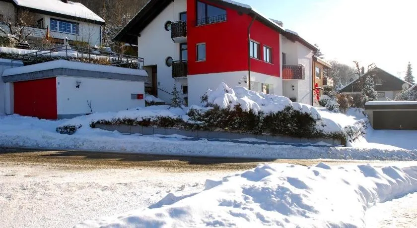 Cozy independent three-room Appartments - Image 1