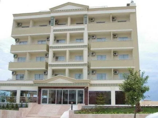 Hotel Hera Beach - Image 1