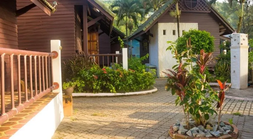 Naithon Beach Resort - Image 1