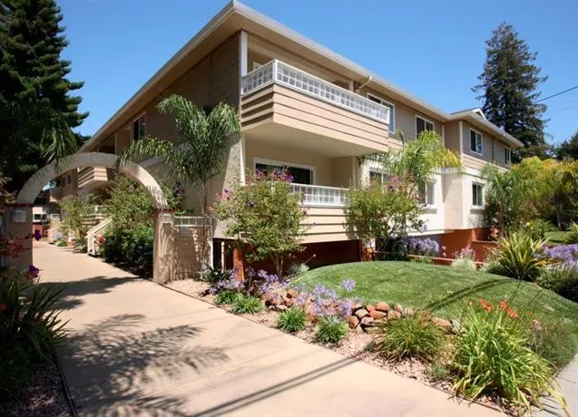 Oakwood At 424 Oakgrove Avenue - Image 1