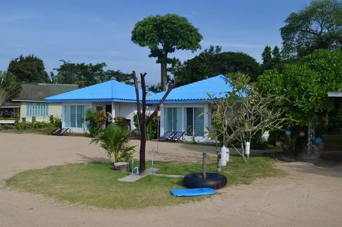 Sky Beach Resort Koh Mak - Image 1