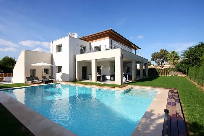 Casa Linda - Image 1