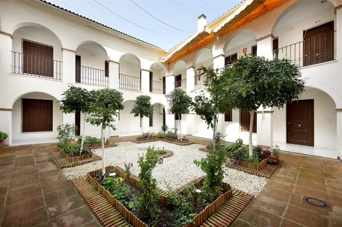 Apartamentos Patios de Alcántara - Image 1