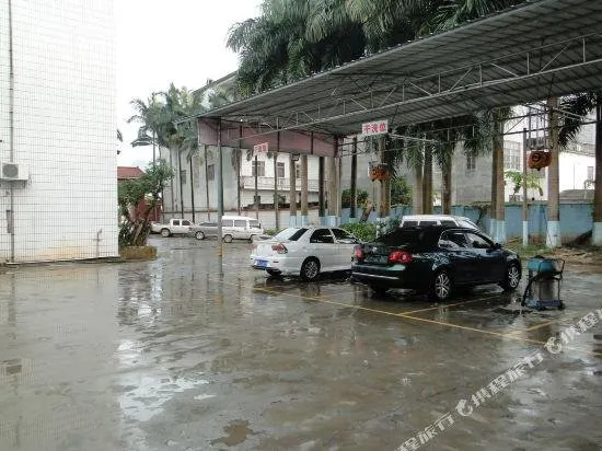Yongfeng Business Hotel - Image 1