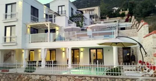 Villa Natre - Image 1