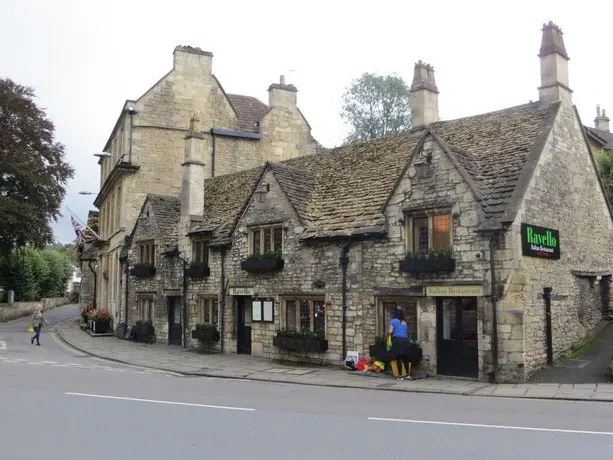 The Old Cottage - Image 1