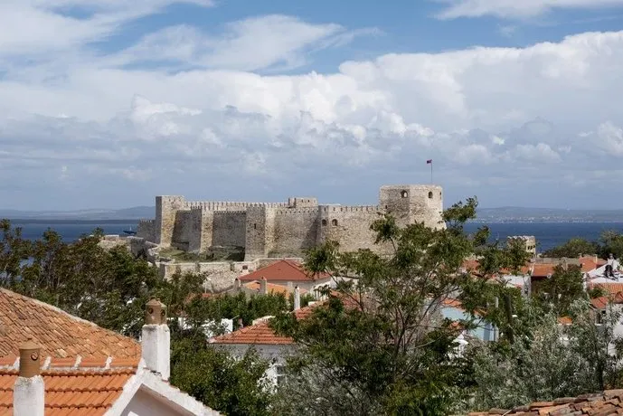 Sakin Bozcaada - Image 1